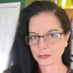 Meet your Posher, Della